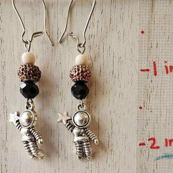 Astronaut space earrings - Picture 2 of 3